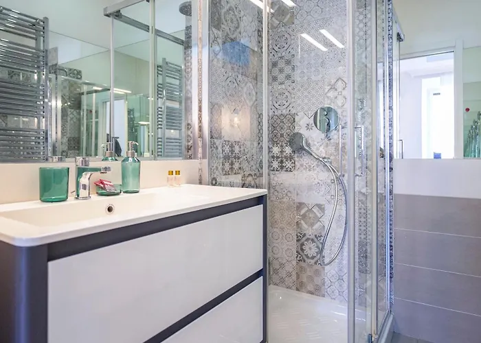 Easytopstay - Stylish Vatican Retreat Apartament Rzym